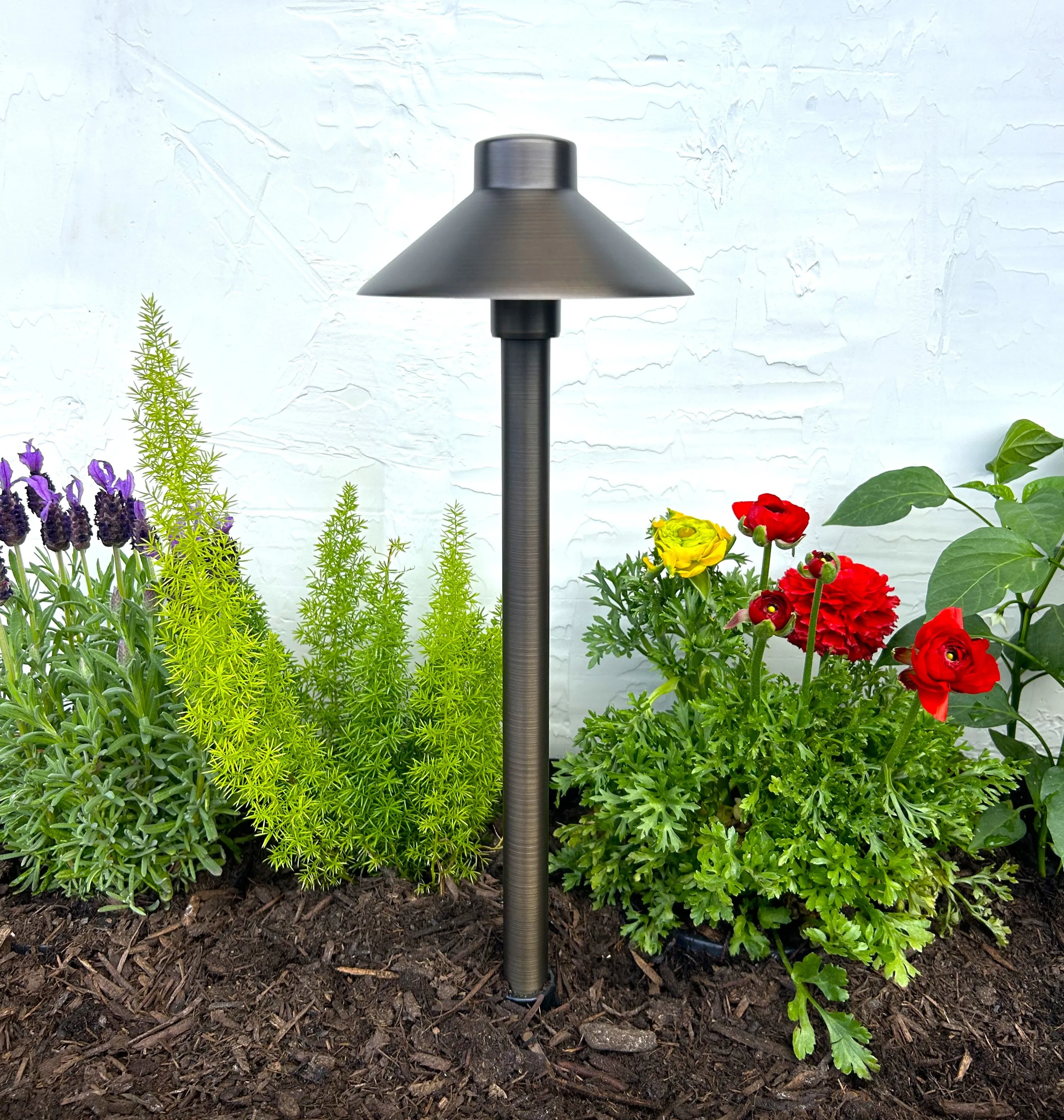 Auvent  Solid Cast Brass Mini Pathway Light Natural Bronze