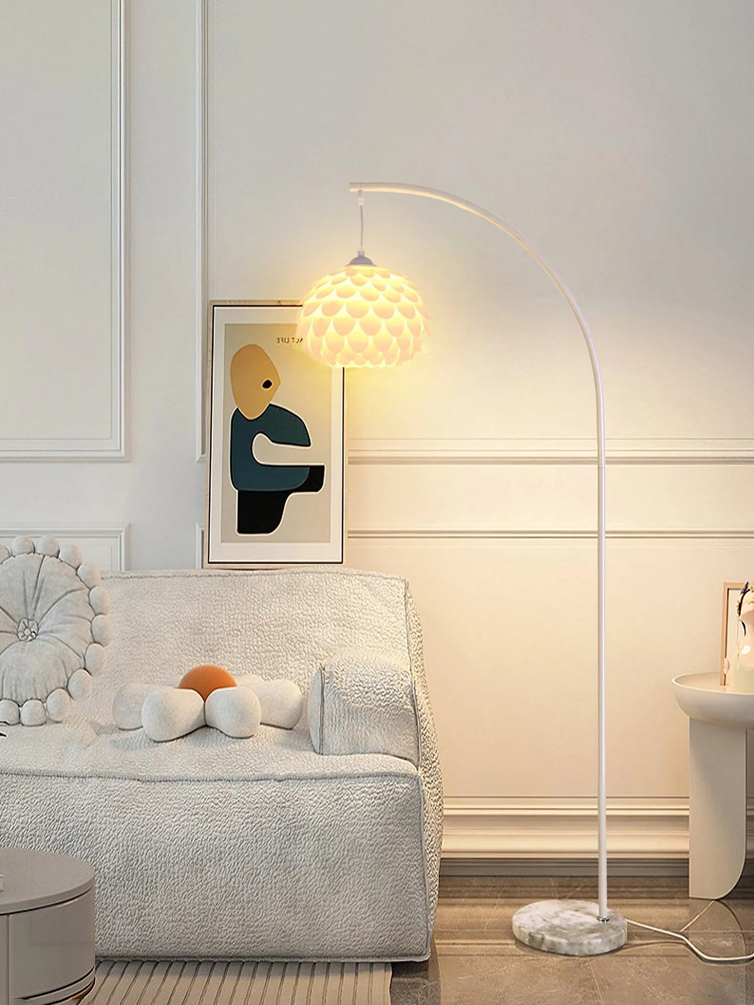 Linterna Arch Floor Lamp