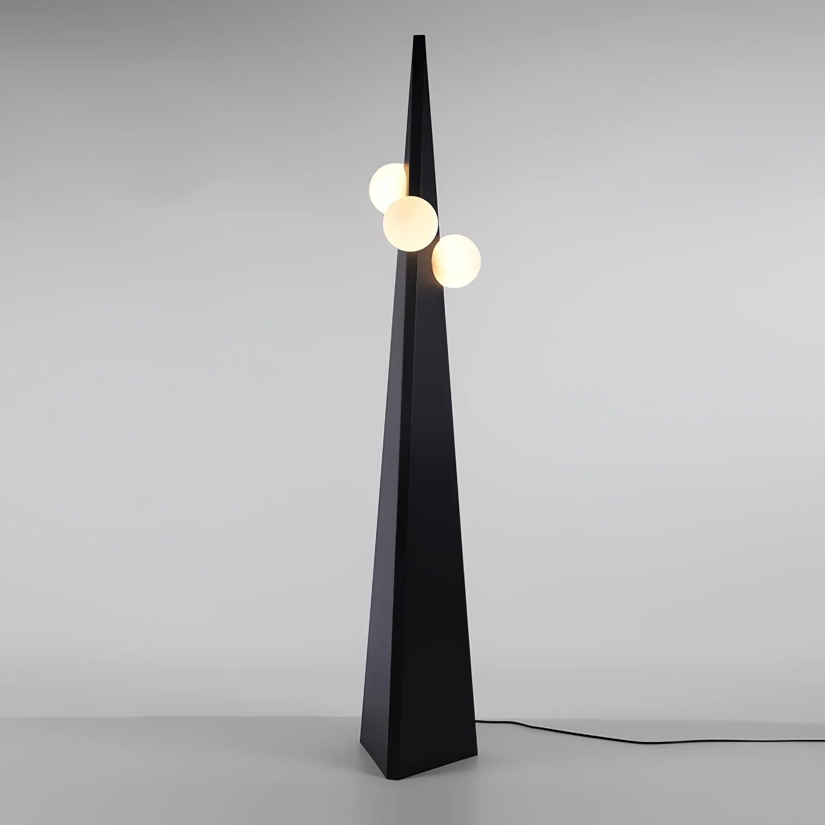 Noir Roy Floor Lamp