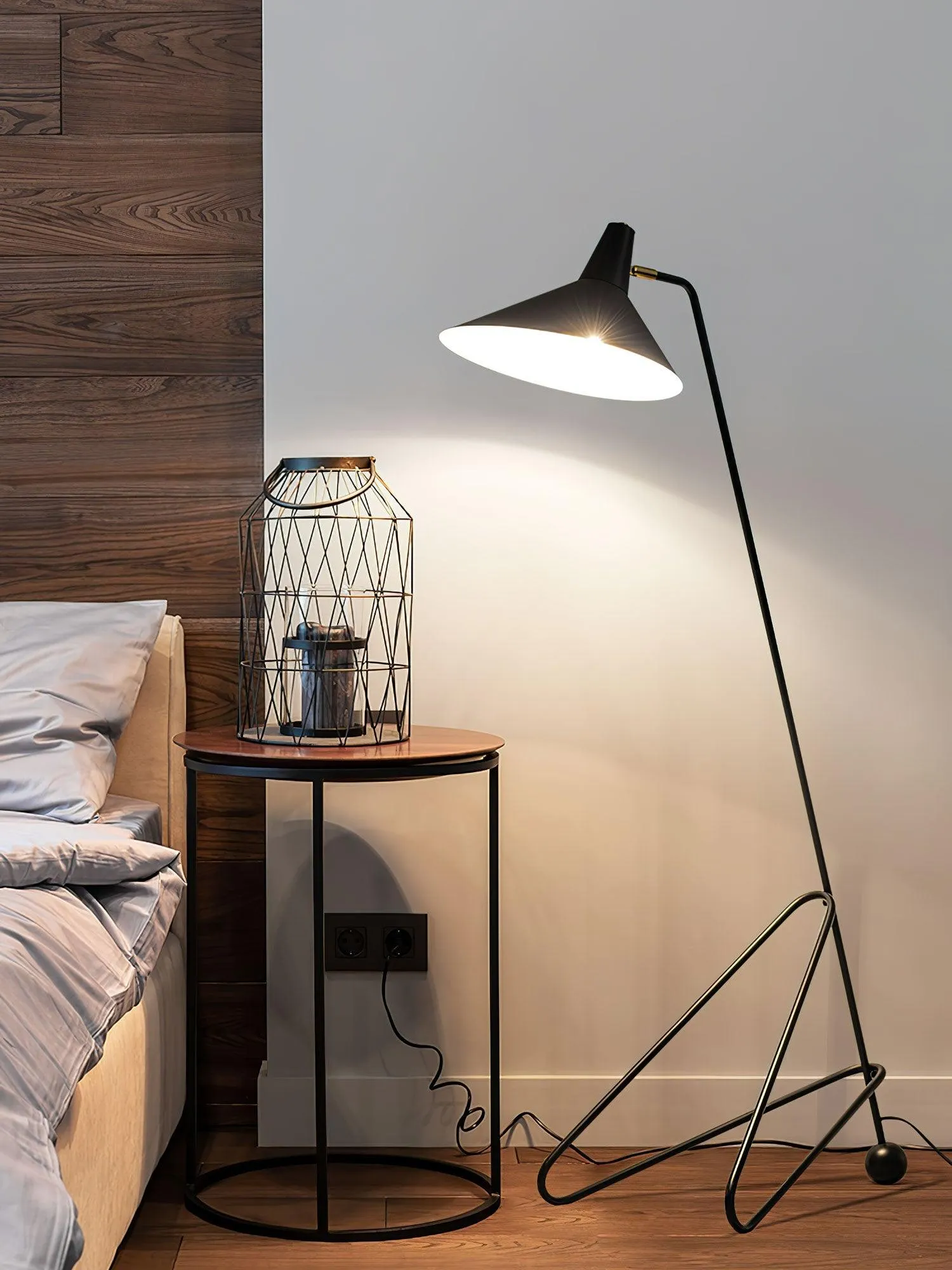 Svelte Noir Floor Lamp