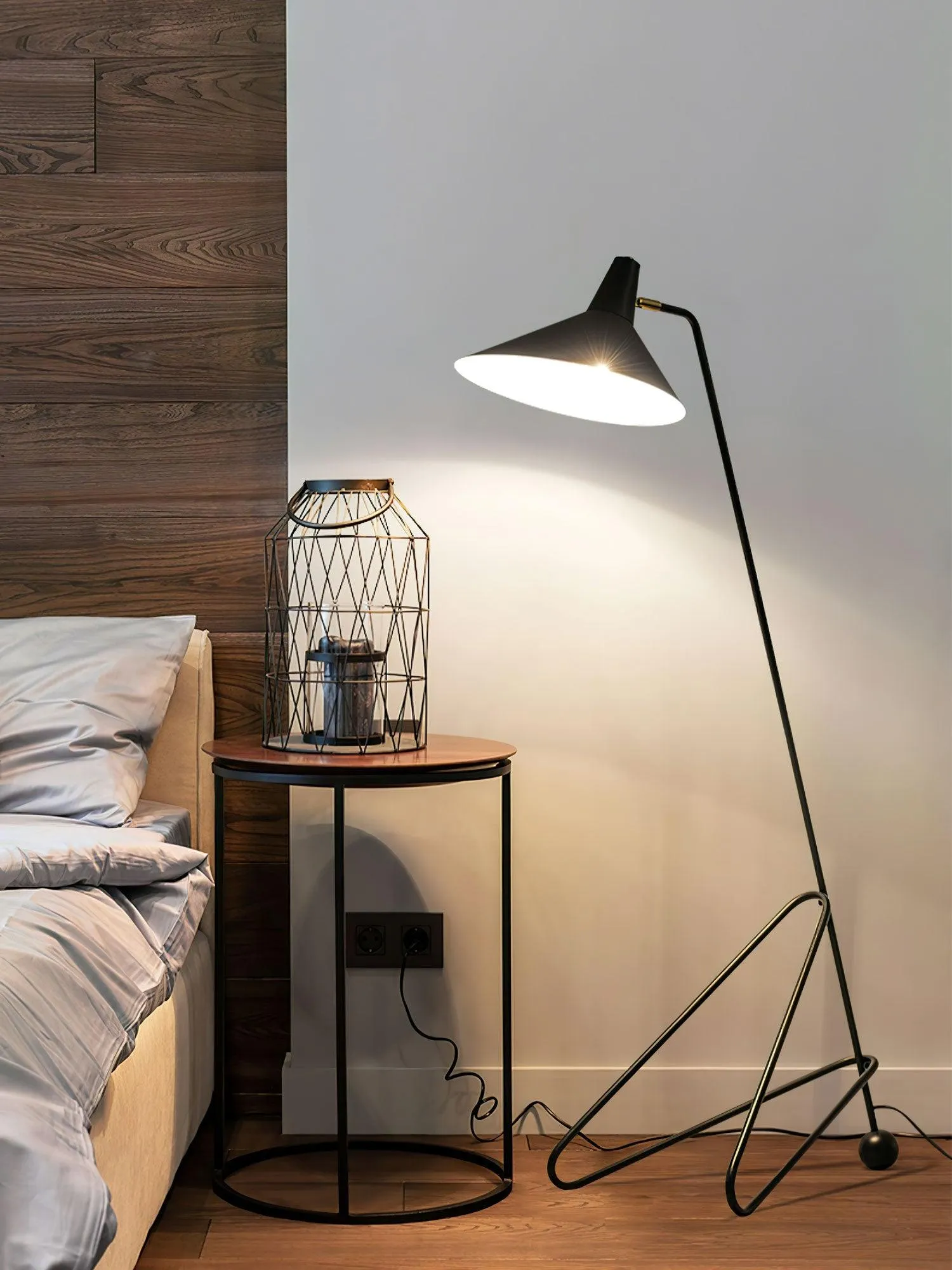 Svelte Noir Floor Lamp