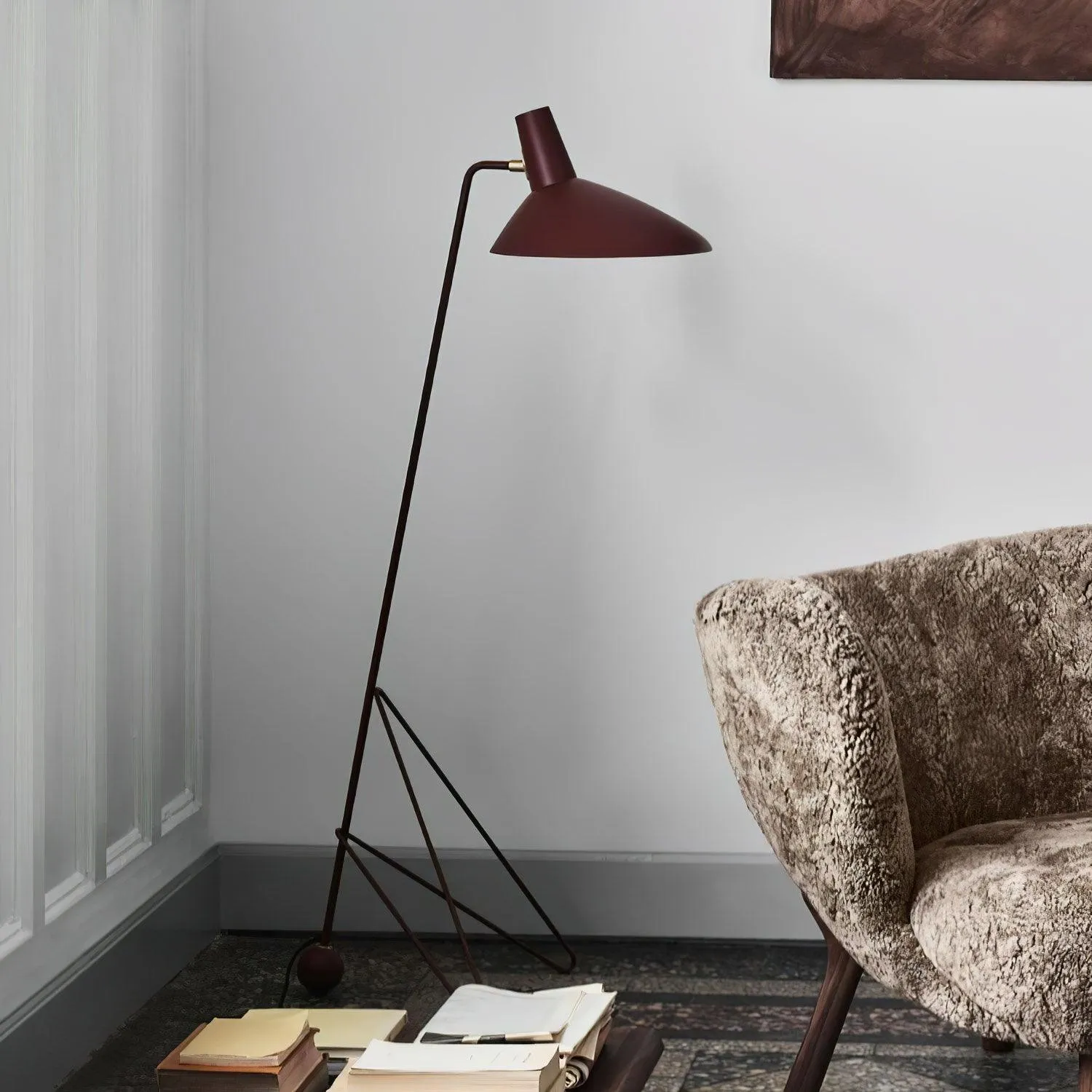 Svelte Noir Floor Lamp